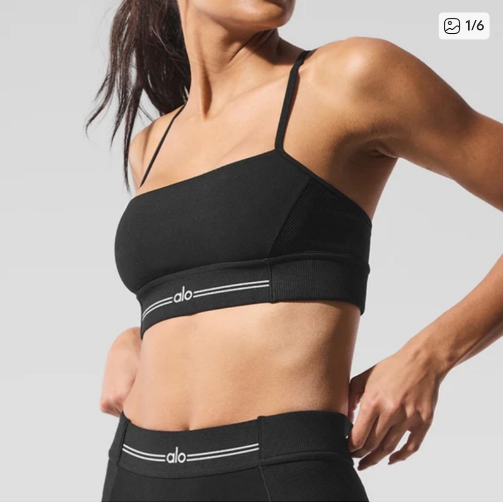 ALO Yoga Relay Black and White Women's Alosoft Bra Medium